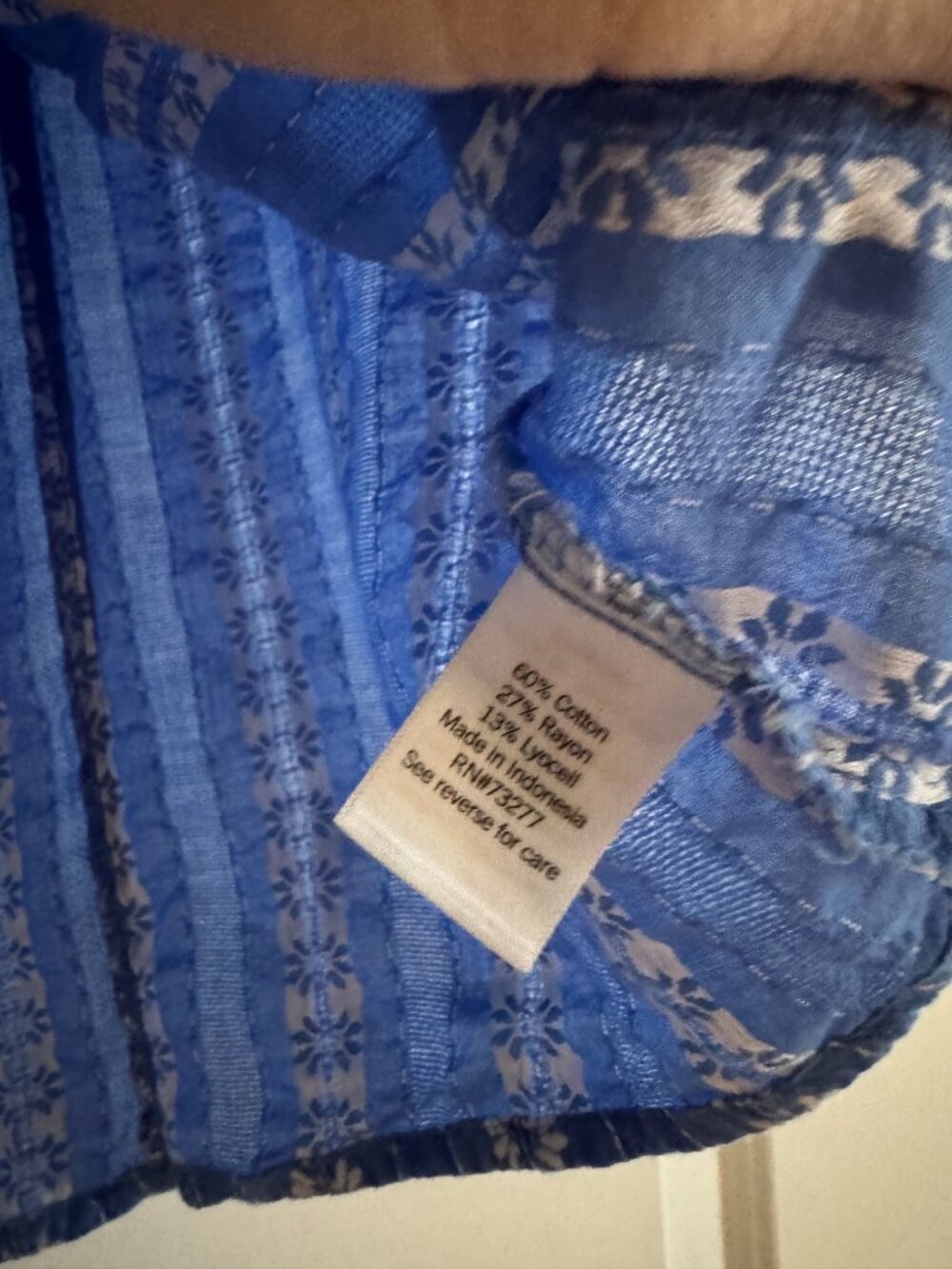 Women's Croft & Barrow Blue Sleeveless Ruffle Top - Size LARGE - Picture 4 of 5